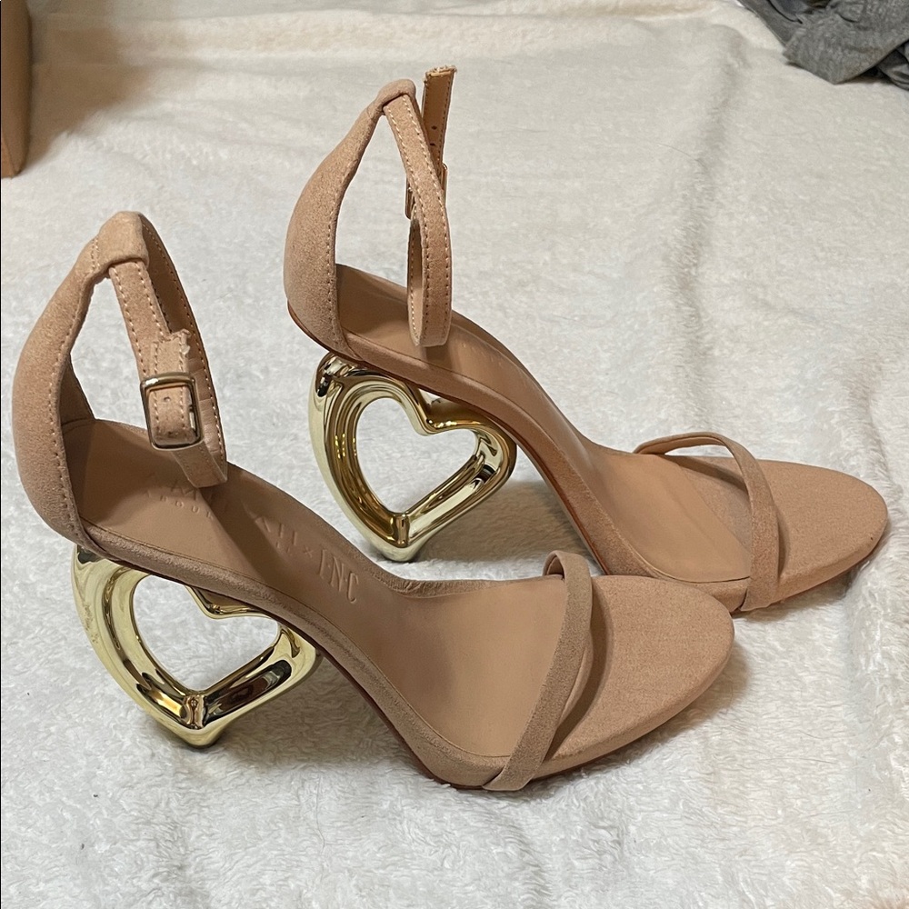Chic Tan Heels with Gold Heart Detail